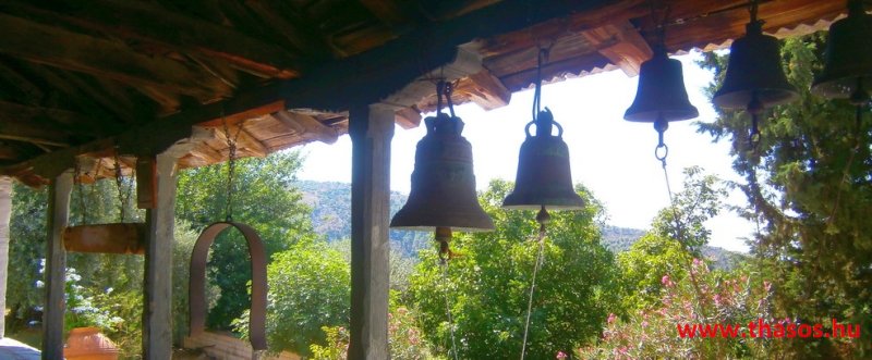 Az öreg falu, a vén platán és a folyók meséje